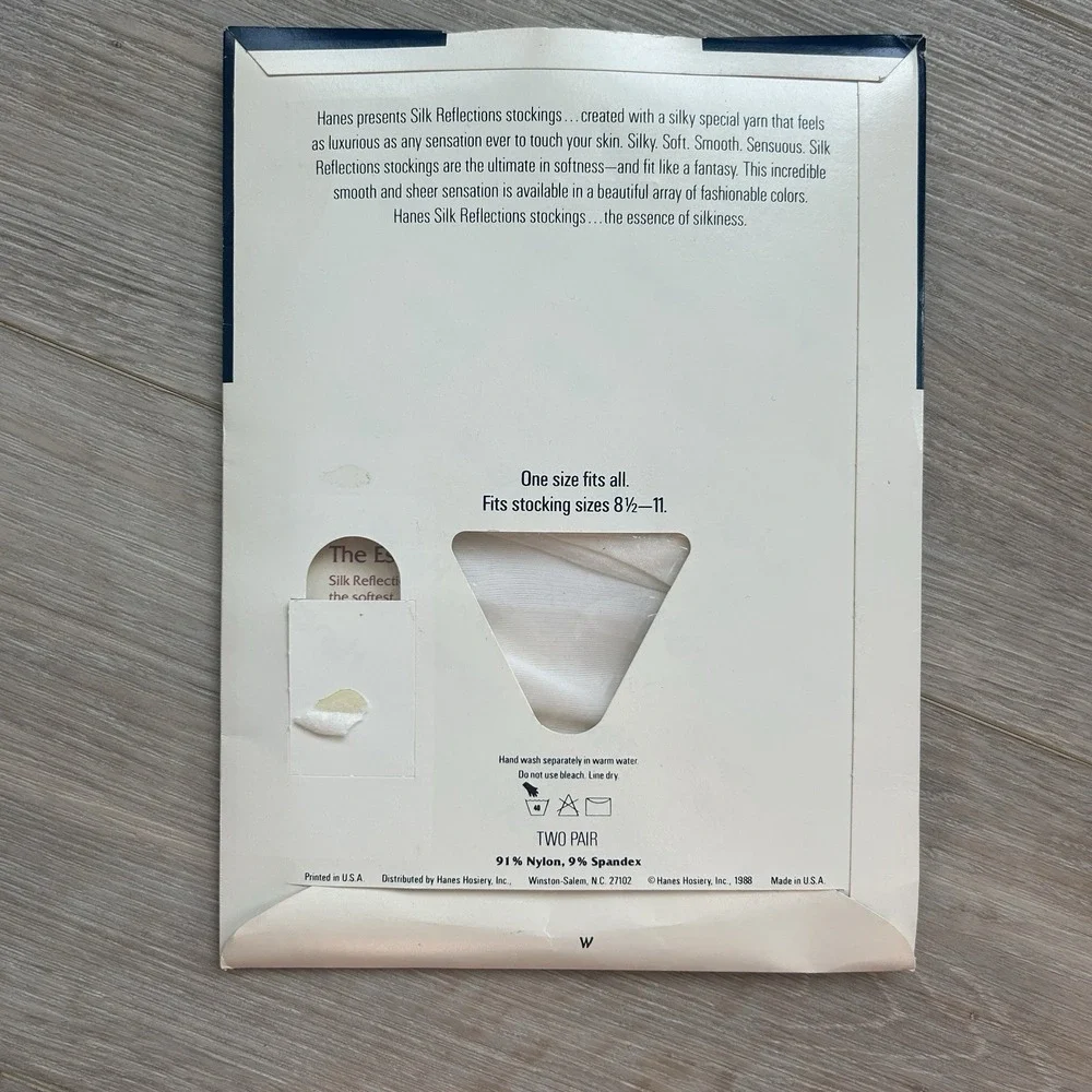 Hanes‎ Silk Reflections White Silky Control Top Sandalfoot Pantyhose Size OS